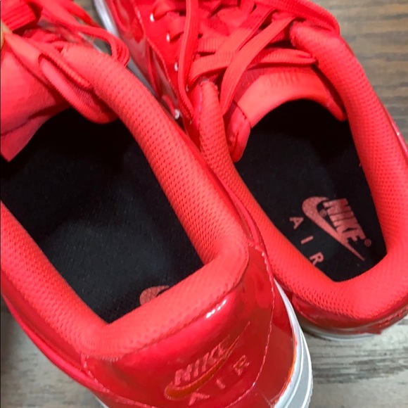 NIKE AIR FORCE 1 LV8 UV (GS) Siren Red/Siren Red-W - Picture 10 of 16